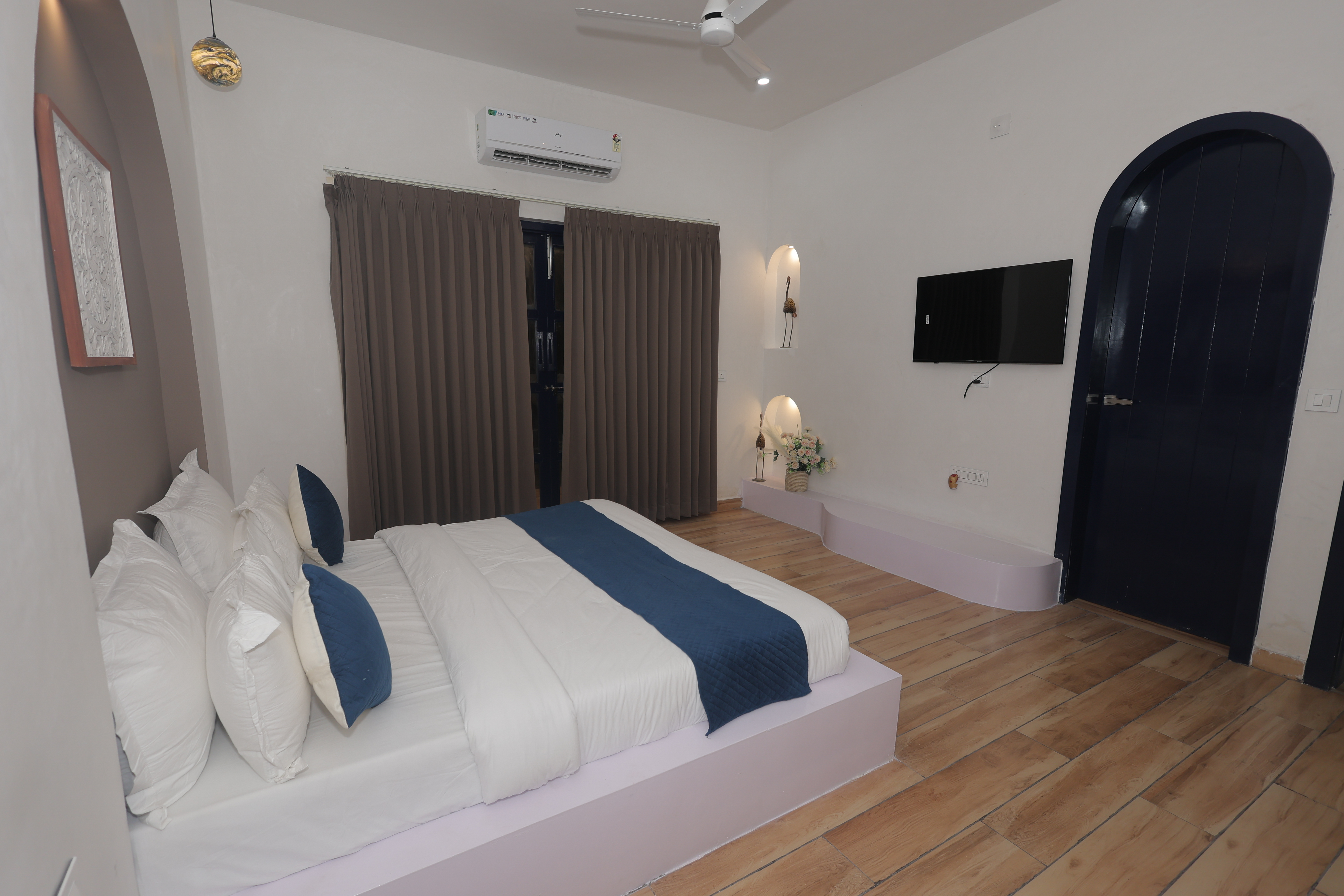 Elegant dining area at Maple Roots Villa